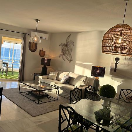 Apartamento En Primera Linea/Beachfront Apartment Fuengirola Bagian luar foto