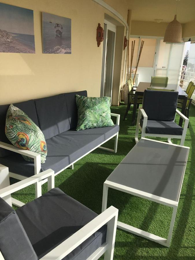 Apartamento En Primera Linea/Beachfront Apartment Fuengirola Bagian luar foto