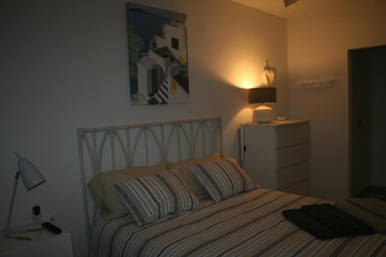 Apartamento En Primera Linea/Beachfront Apartment Fuengirola Bagian luar foto
