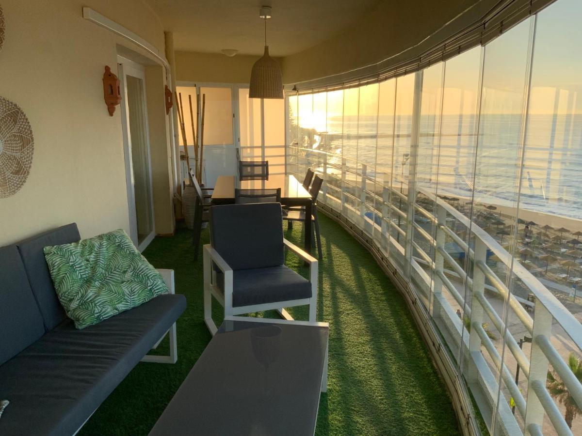 Apartamento En Primera Linea/Beachfront Apartment Fuengirola Bagian luar foto
