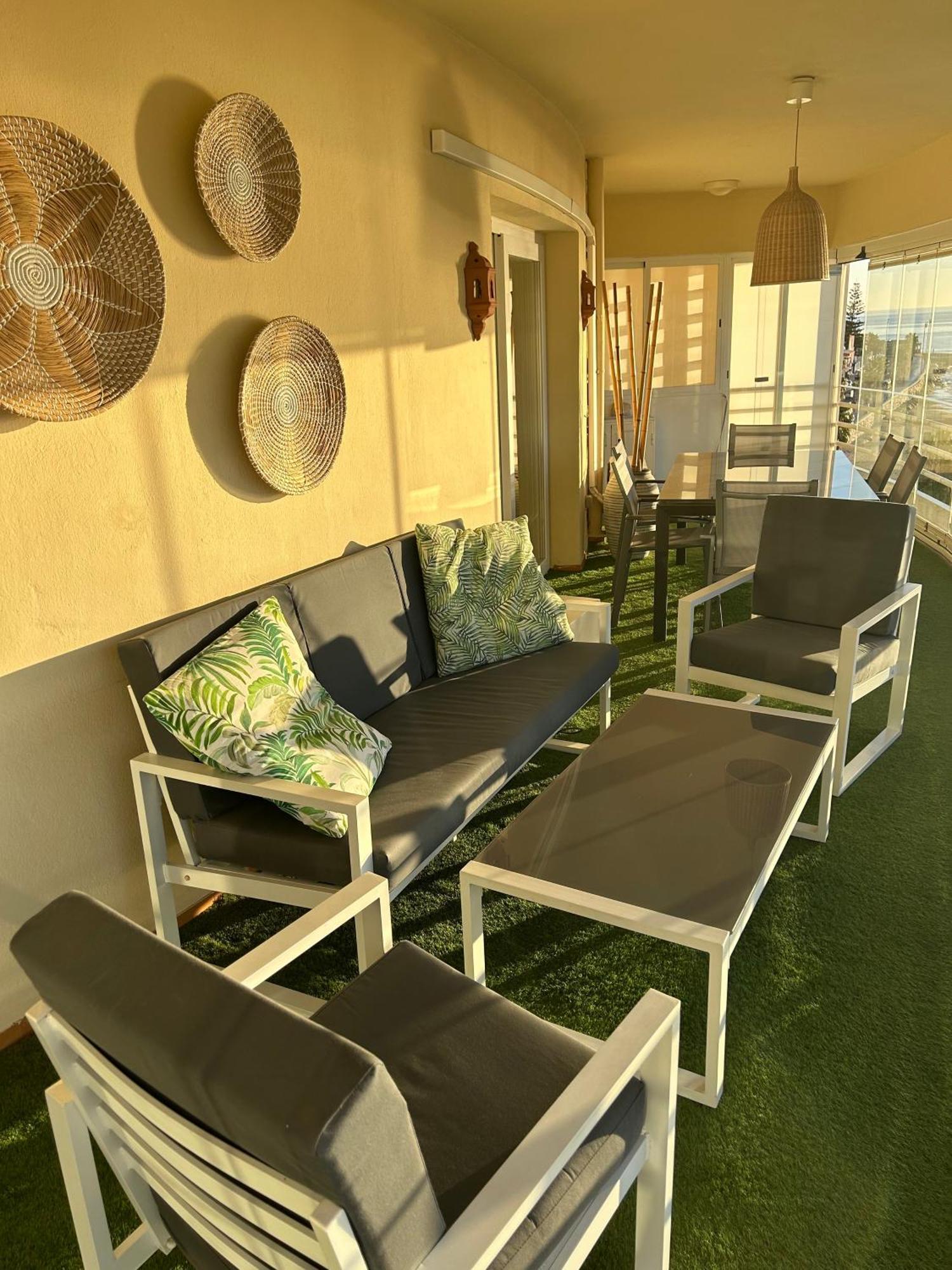 Apartamento En Primera Linea/Beachfront Apartment Fuengirola Bagian luar foto