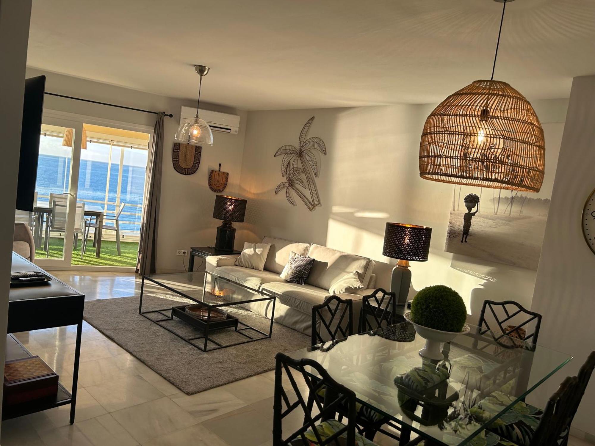 Apartamento En Primera Linea/Beachfront Apartment Fuengirola Bagian luar foto