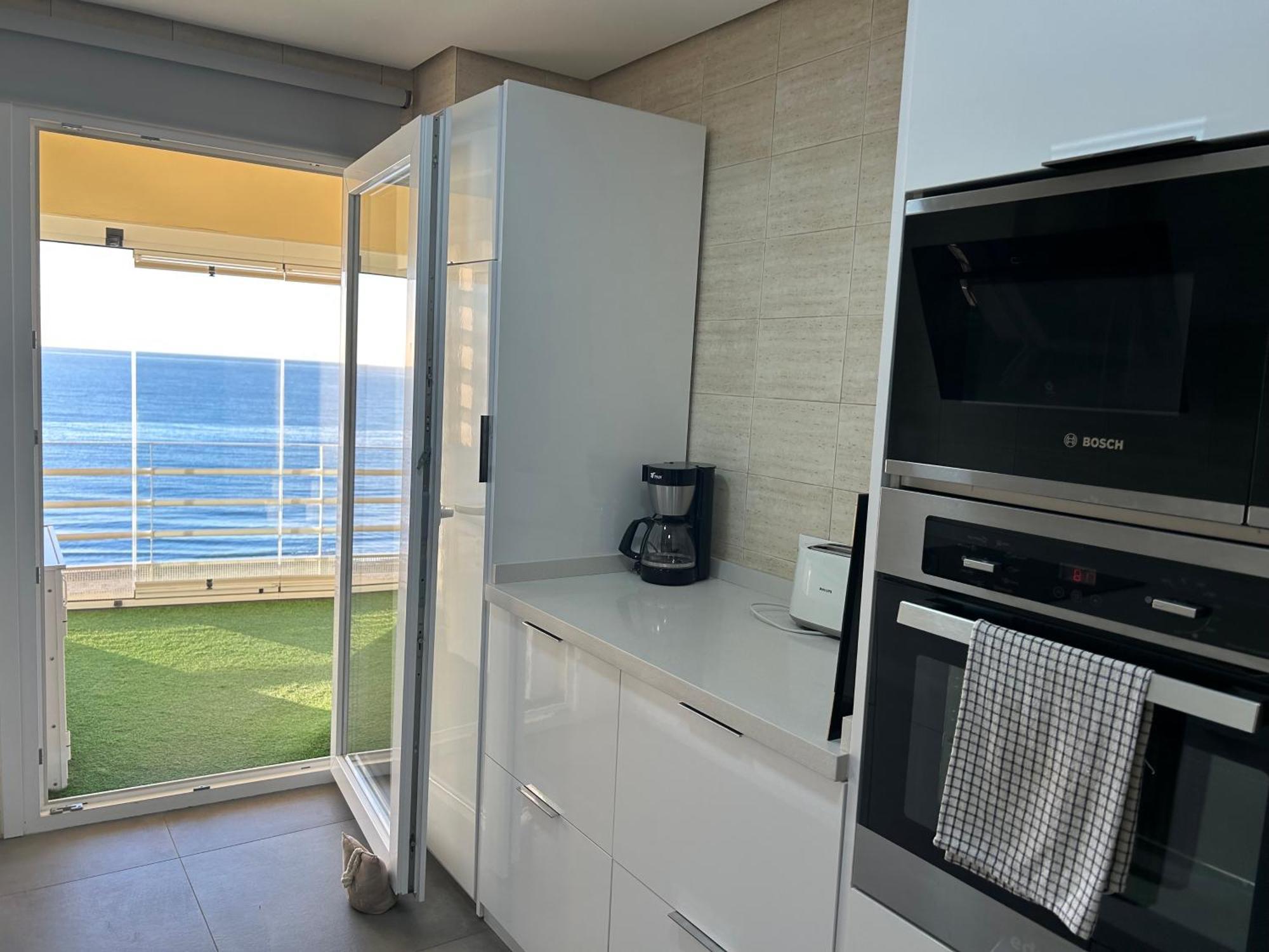 Apartamento En Primera Linea/Beachfront Apartment Fuengirola Bagian luar foto